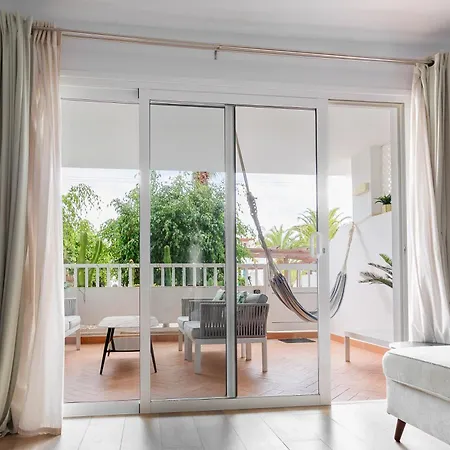 The Monkey House - A Jungle Of Comfort Apartament